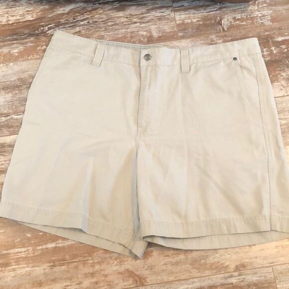 Men’s Columbia Shorts size 42 - Picture 1 of 5